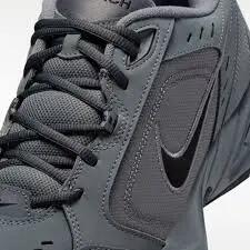 Buty męskie NIKE AIR MONARCH IV 42 2/4