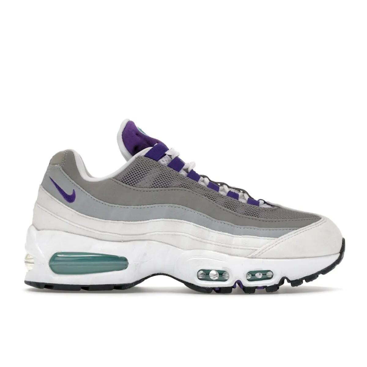 NIKE picture
