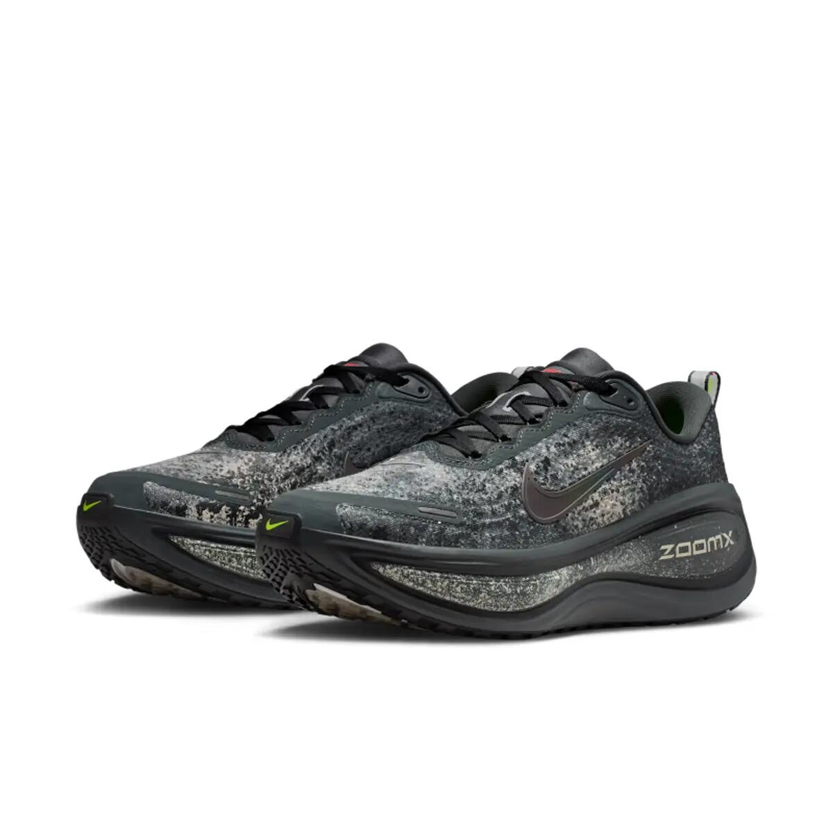 Nike Vomero Plus Anthracite Oatmeal Black 4/6