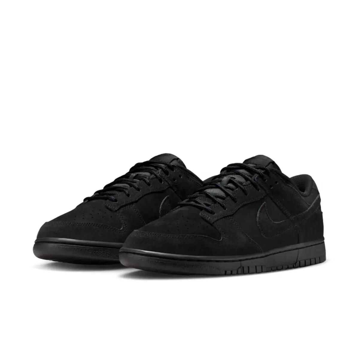 Nike Dunk Low SE Triple Black 4/6
