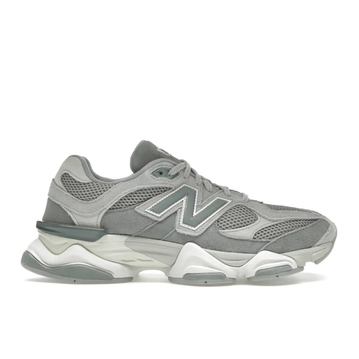NEW BALANCE picture