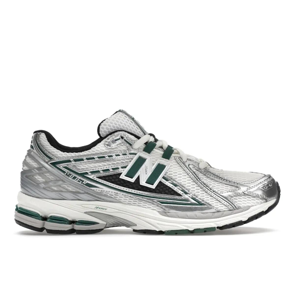 NEW BALANCE picture