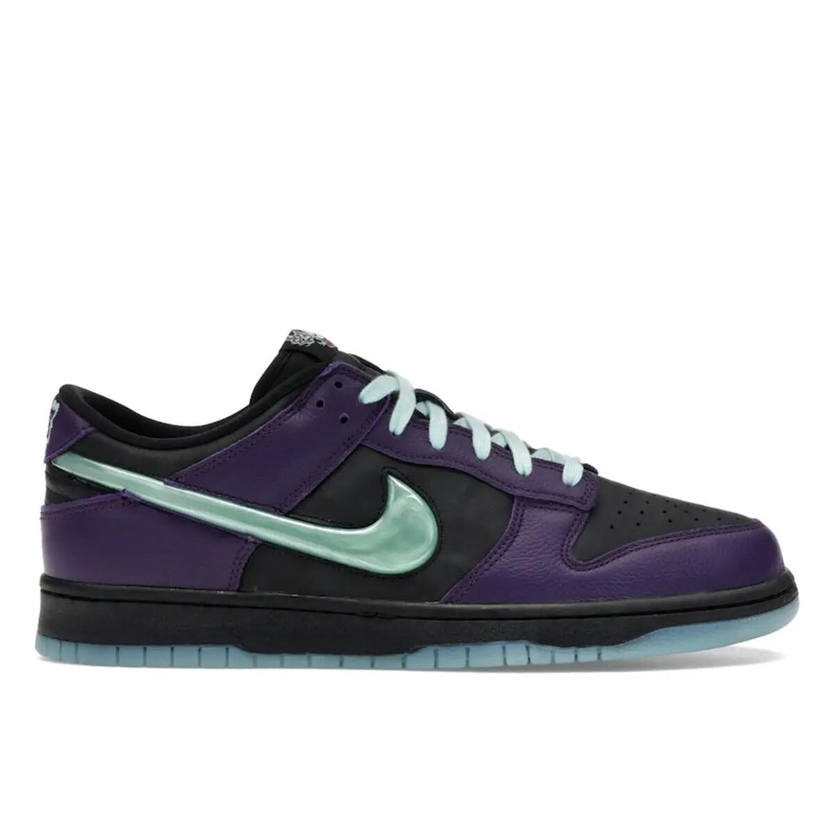 NIKE picture