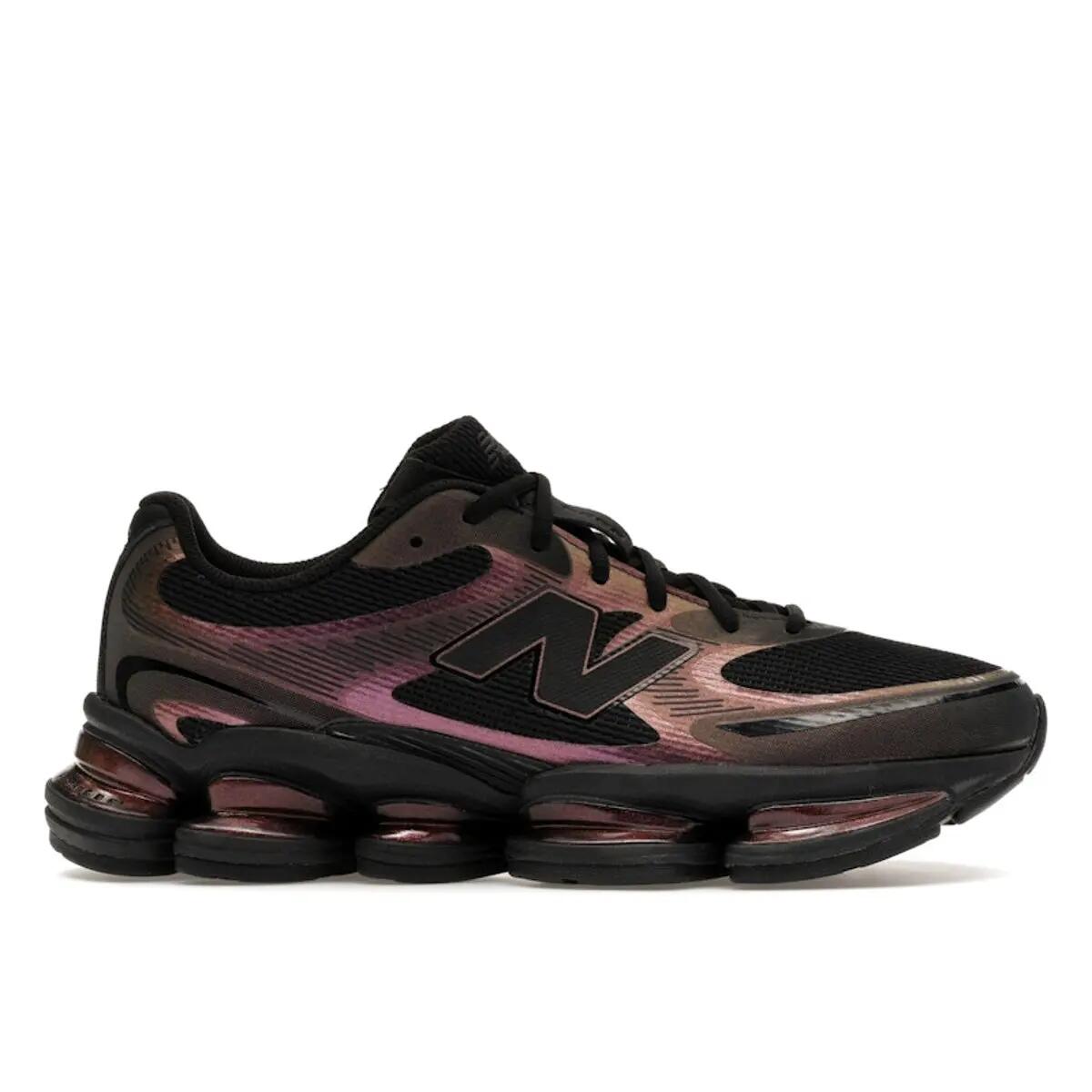 NEW BALANCE picture