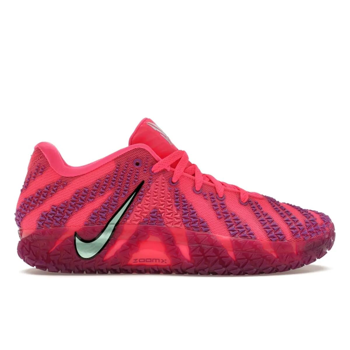 NIKE picture