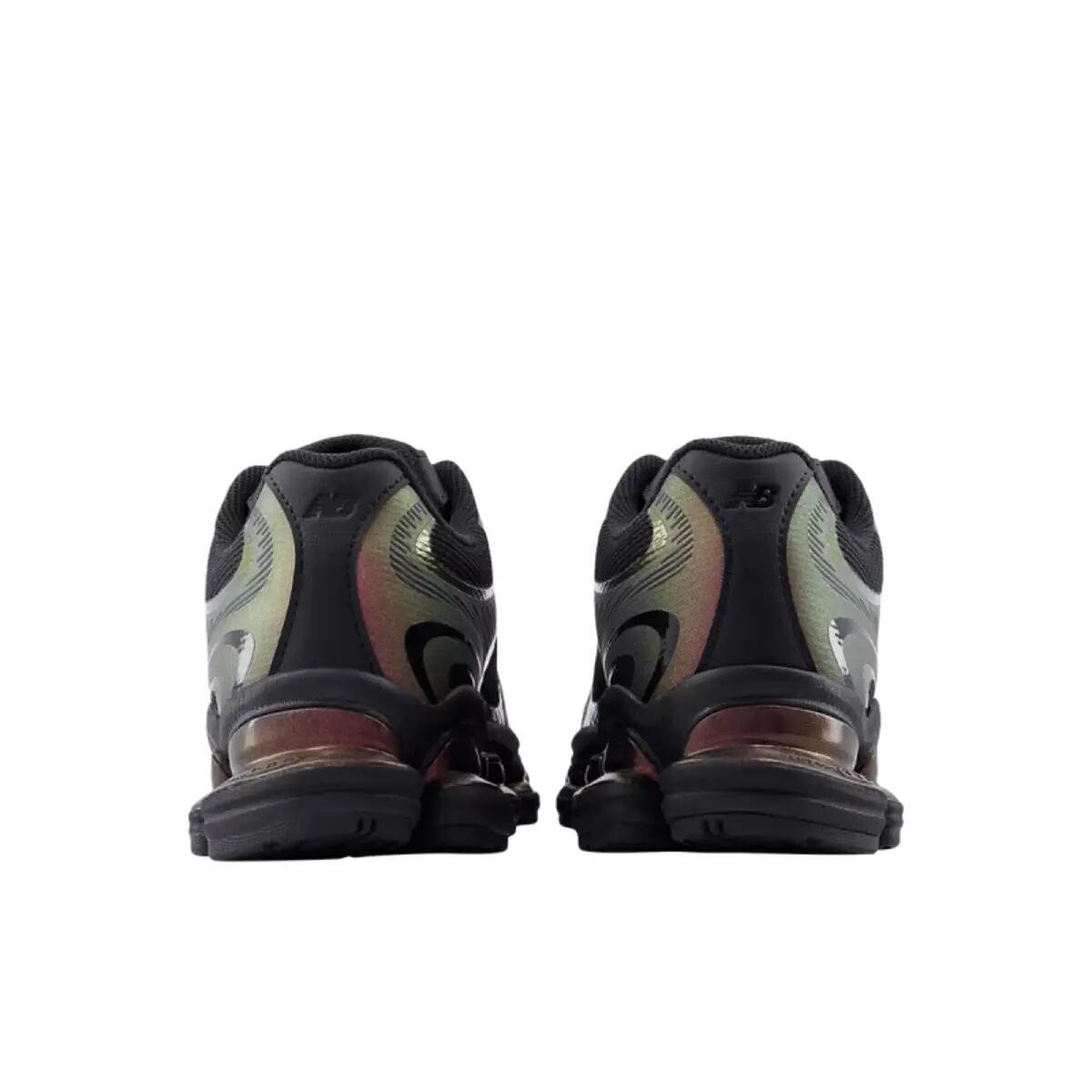New Balance Abzorb (2000) Black Iridescent 4/5