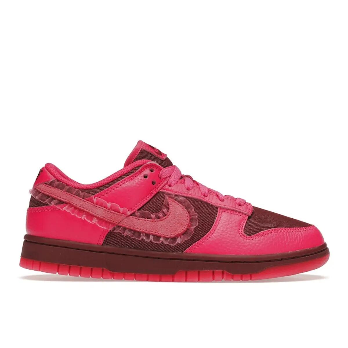 Nike Dunk Low Valentine's Day (2022) (Women's) 1/6