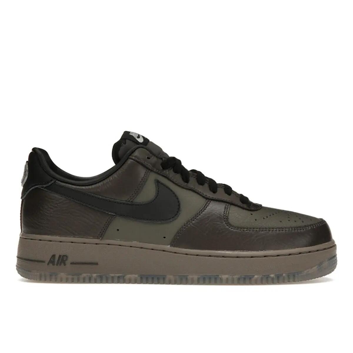 NIKE picture