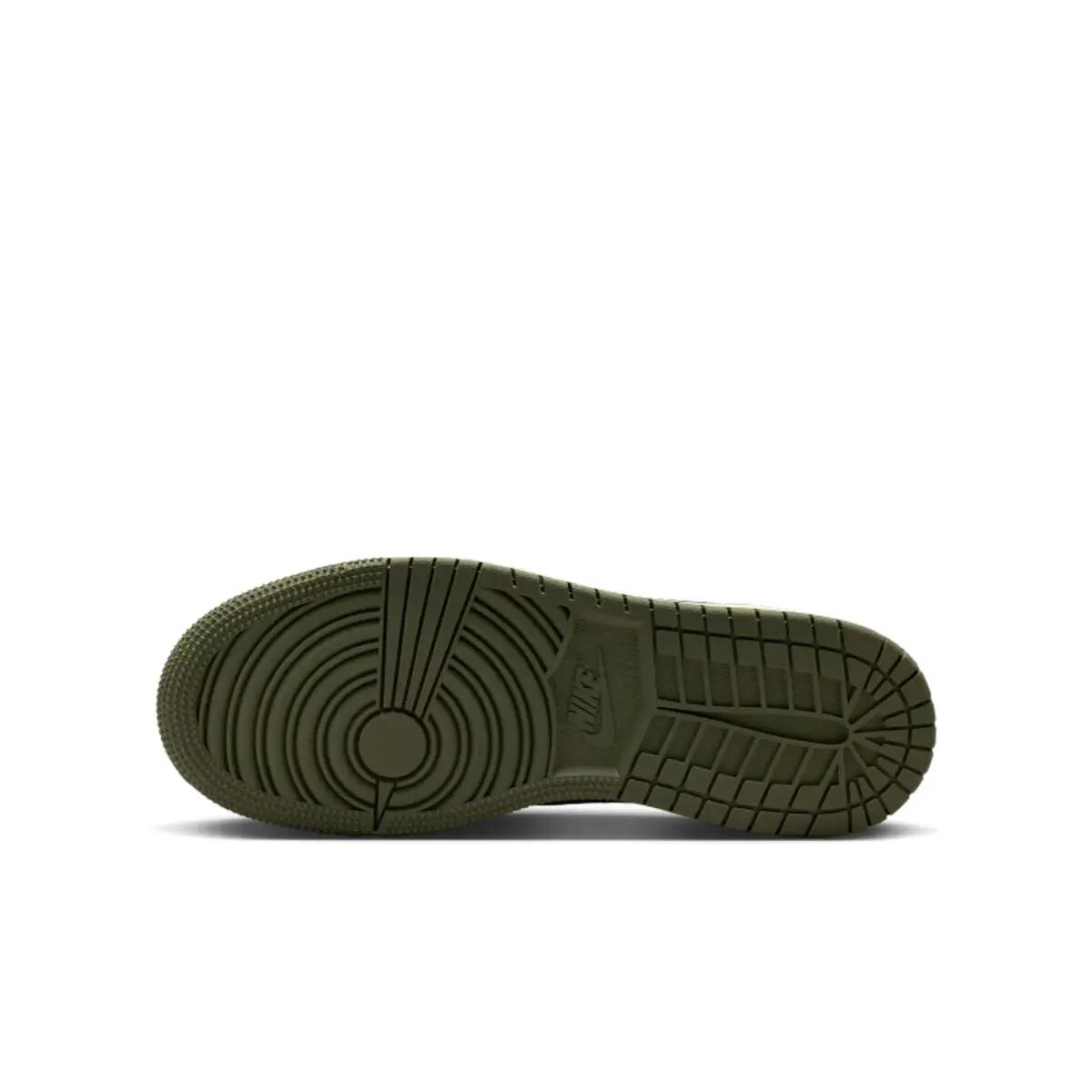 Air Jordan 1 Retro Low OG Medium Olive (GS) 3/6