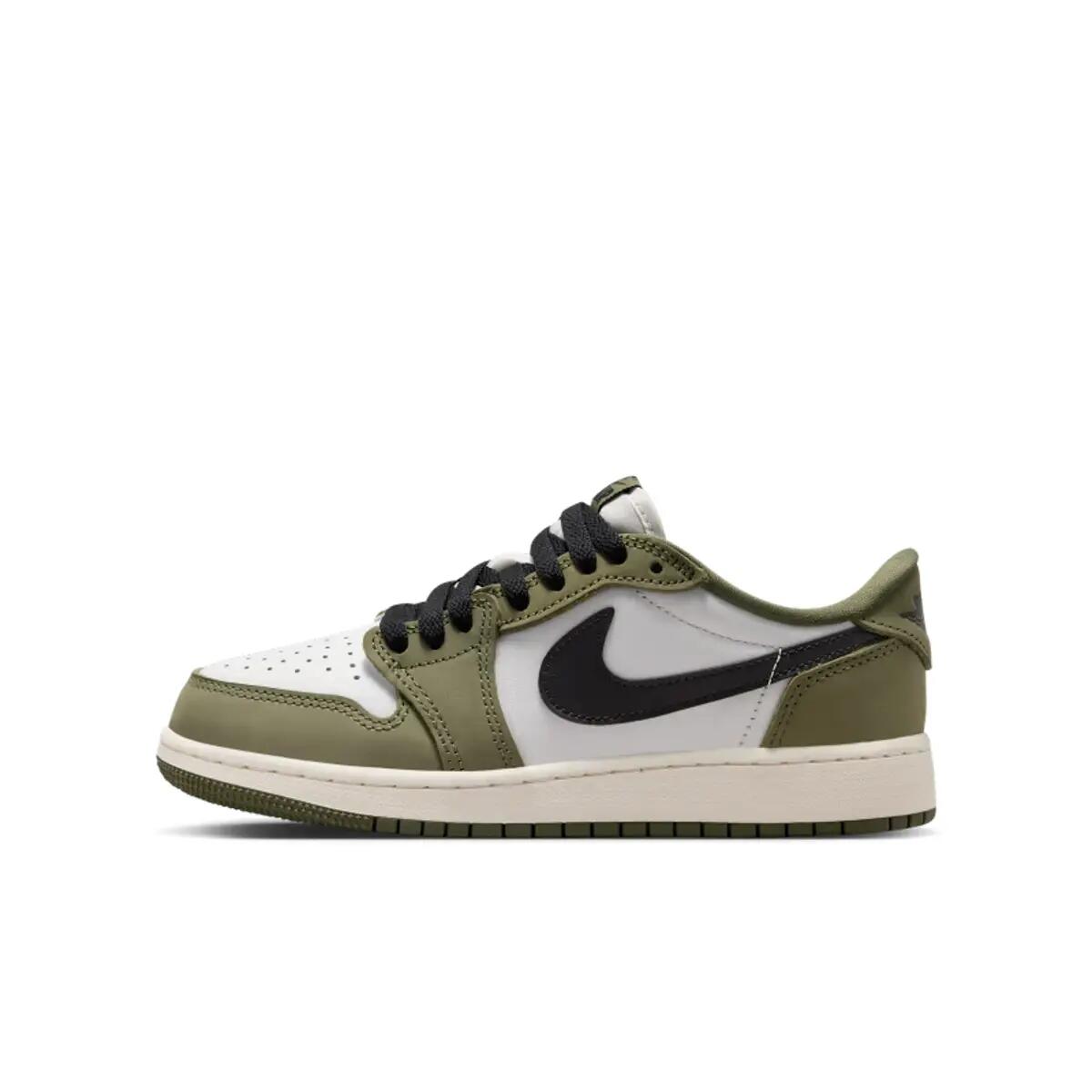 Air Jordan 1 Retro Low OG Medium Olive (GS) 2/6