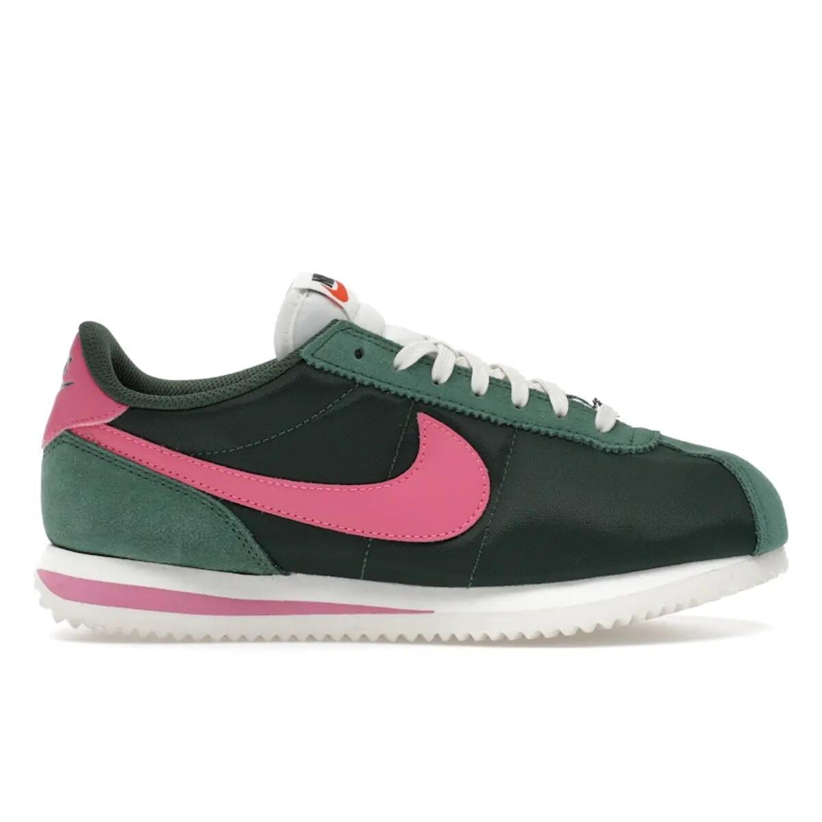 NIKE picture