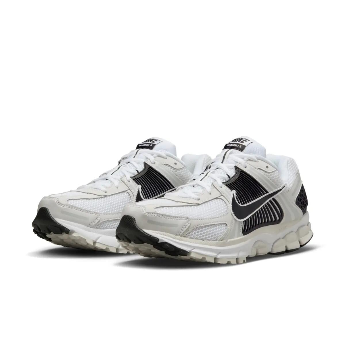 Nike Zoom Vomero 5 White Black 4/6
