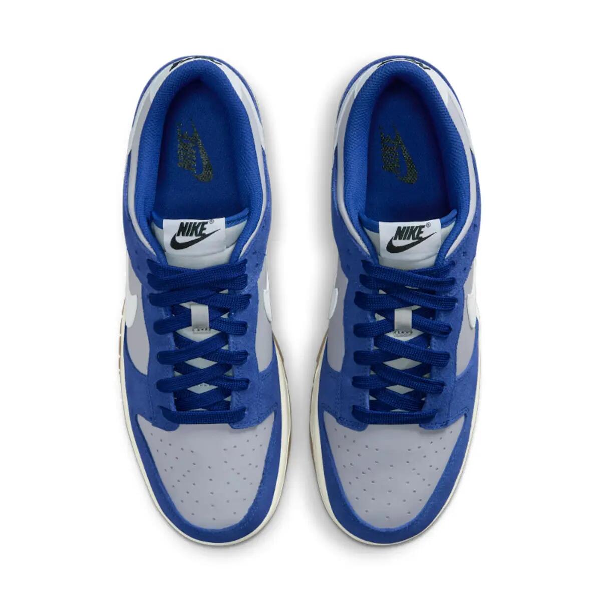 Nike Dunk Low Retro SE Deep Royal Blue Gum 5/6