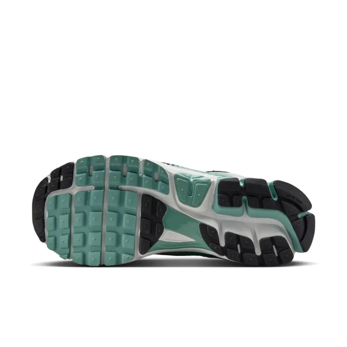 Nike Zoom Vomero 5 Cannon (Women's) 2/6