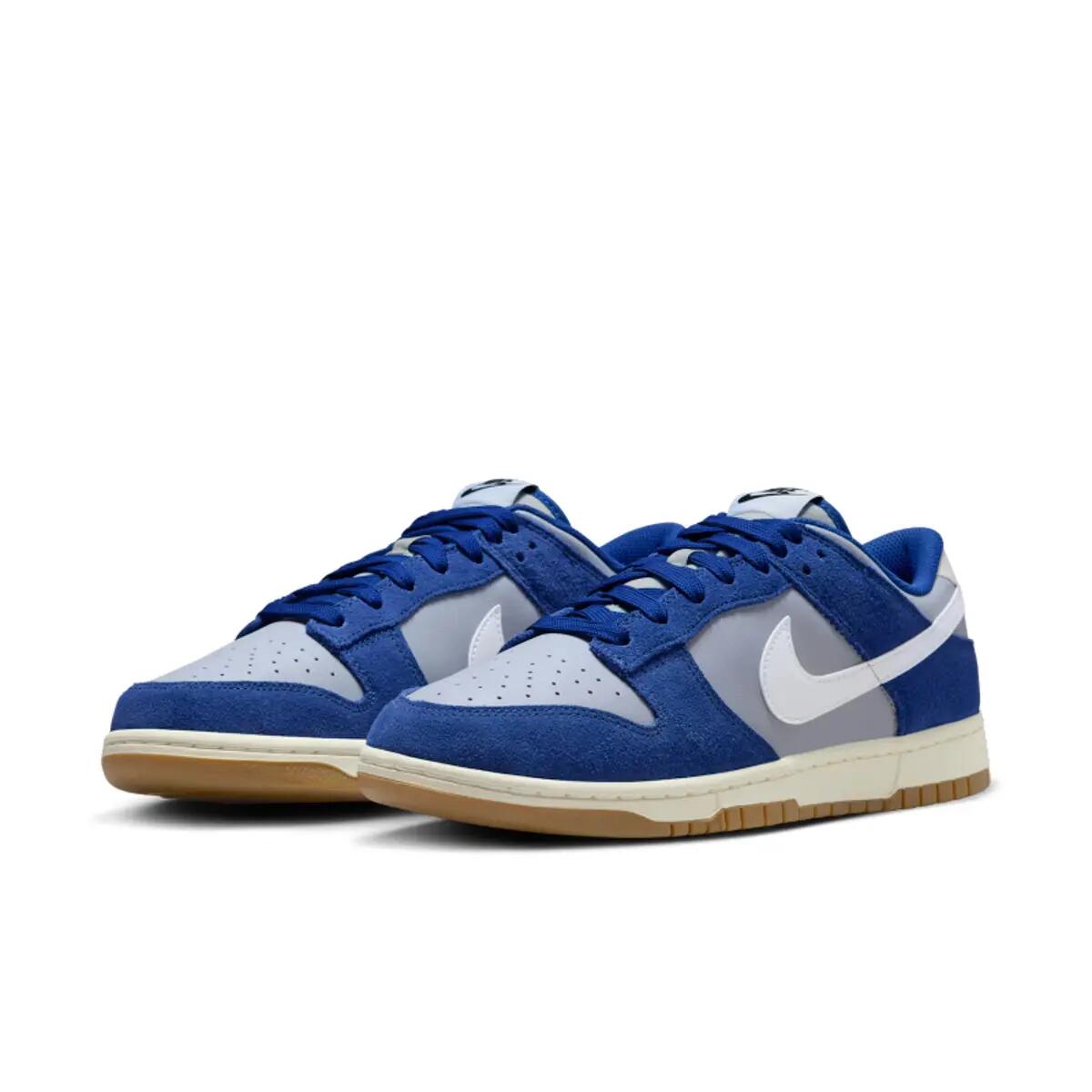Nike Dunk Low Retro SE Deep Royal Blue Gum 4/6