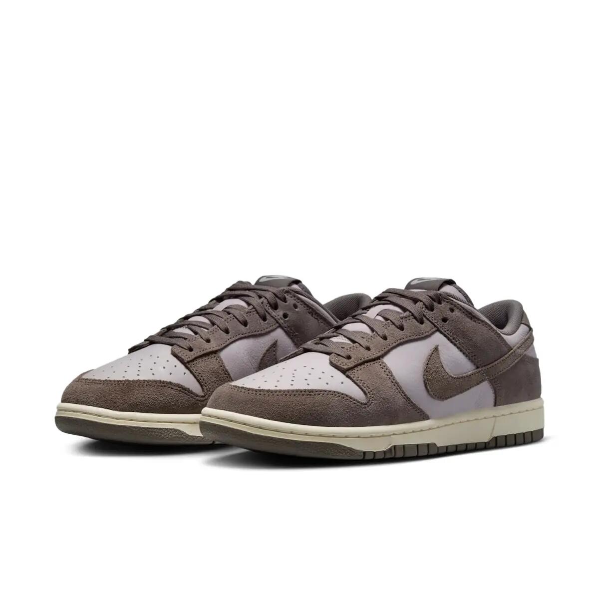Nike Dunk Low SE Platinum Violet Cave Stone 4/6