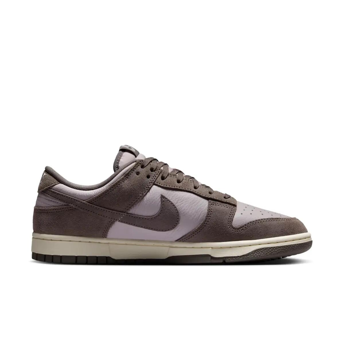 Nike Dunk Low SE Platinum Violet Cave Stone 3/6