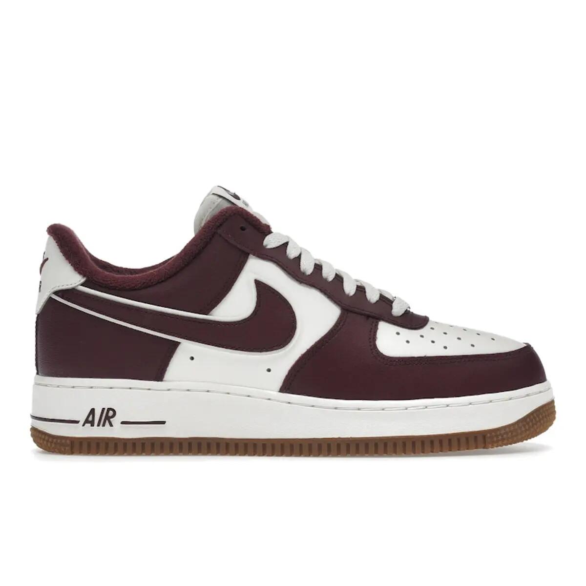 NIKE picture