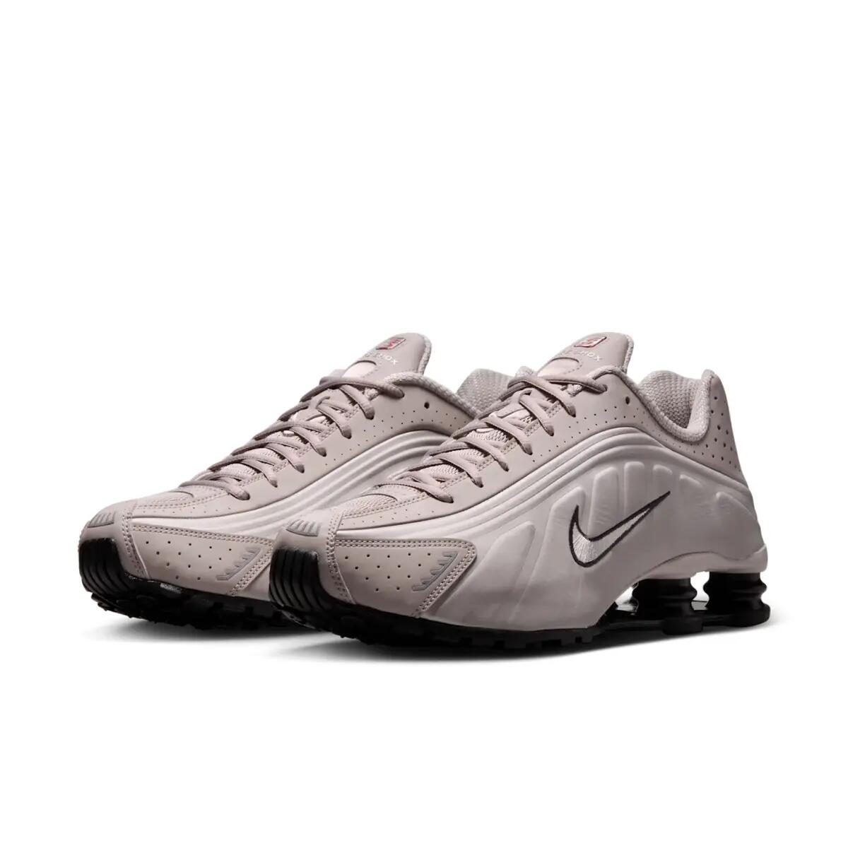 Nike Shox R4 College Grey 2/6