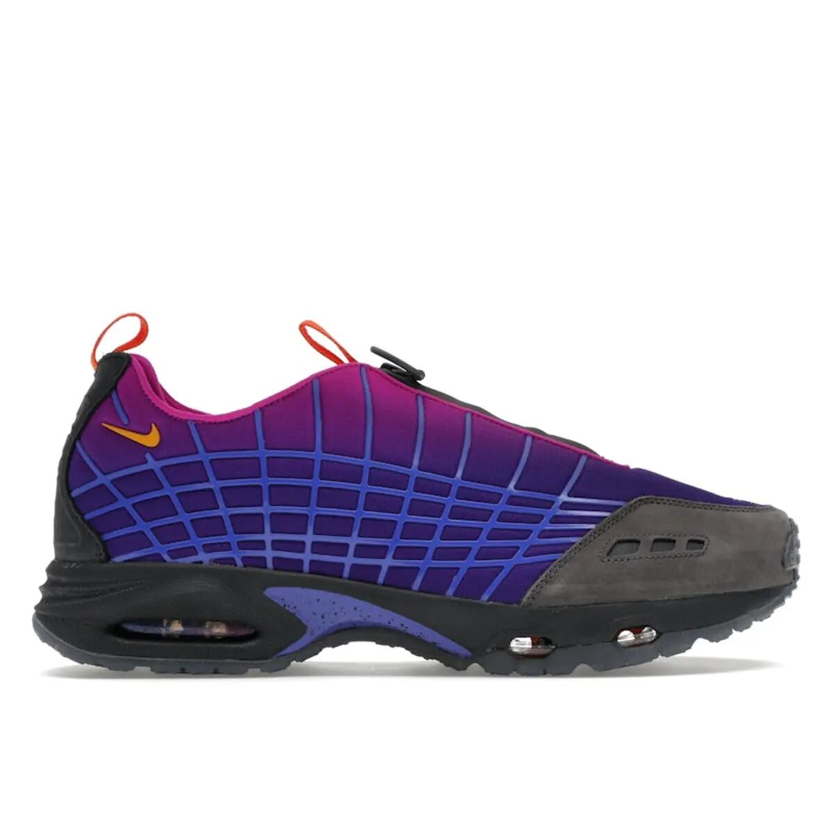 NIKE picture