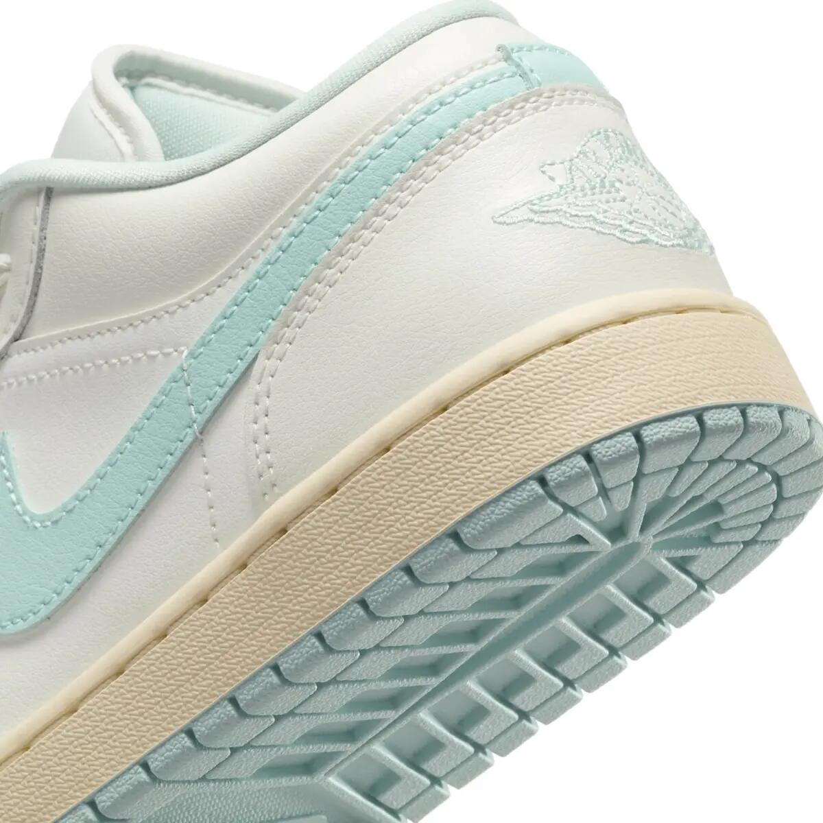 Zapatos Nike Air Jordan 1 Low Sail Igloo Blanca 6/6