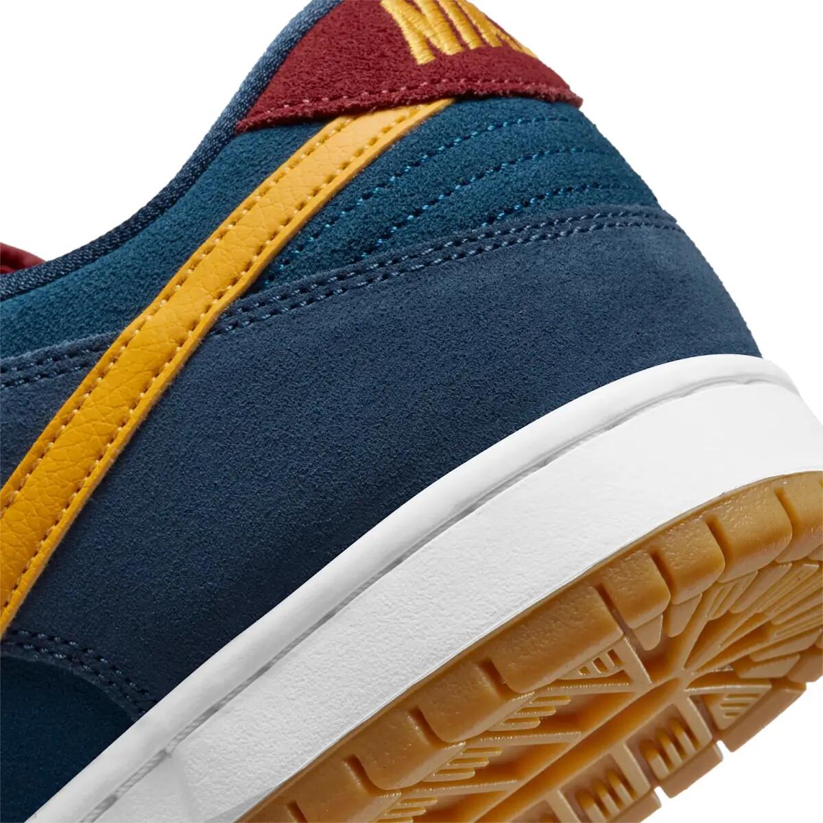 Nike SB Dunk Low Barcelona 5/6