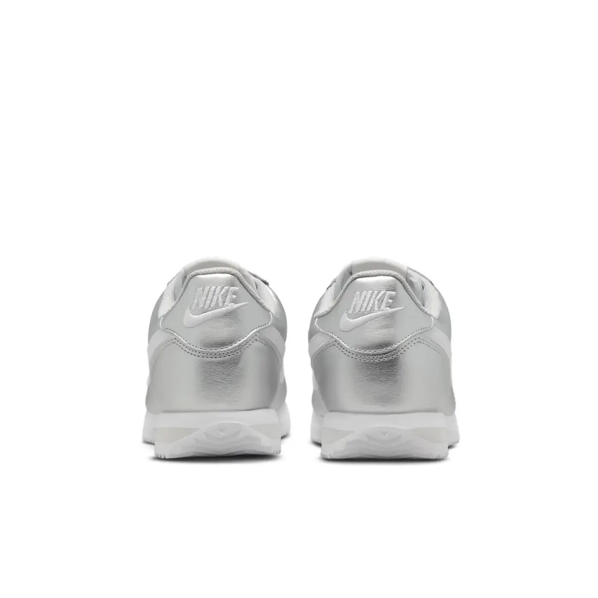 Nike Cortez Metallic Silver (W) 6/6