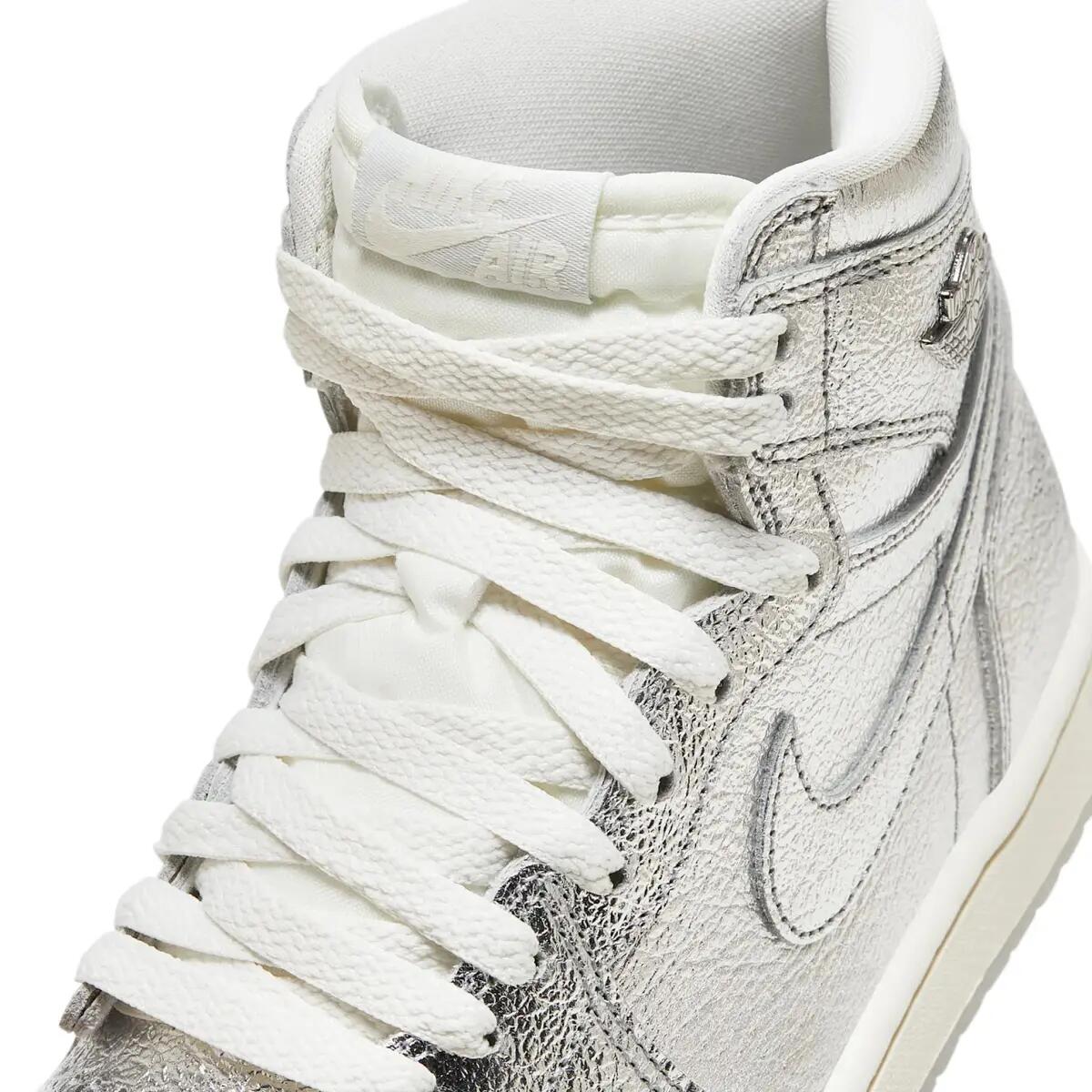 Jordan 1 Retro High OG Chrome (Women's) 5/6
