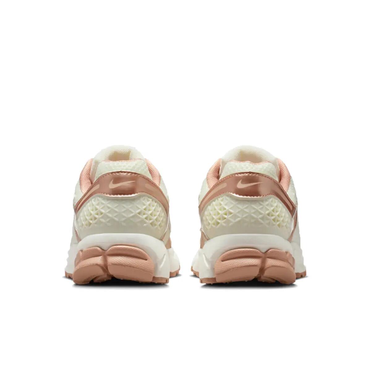 Nike Zoom Vomero 5 Rose Gold (Women's) 6/6