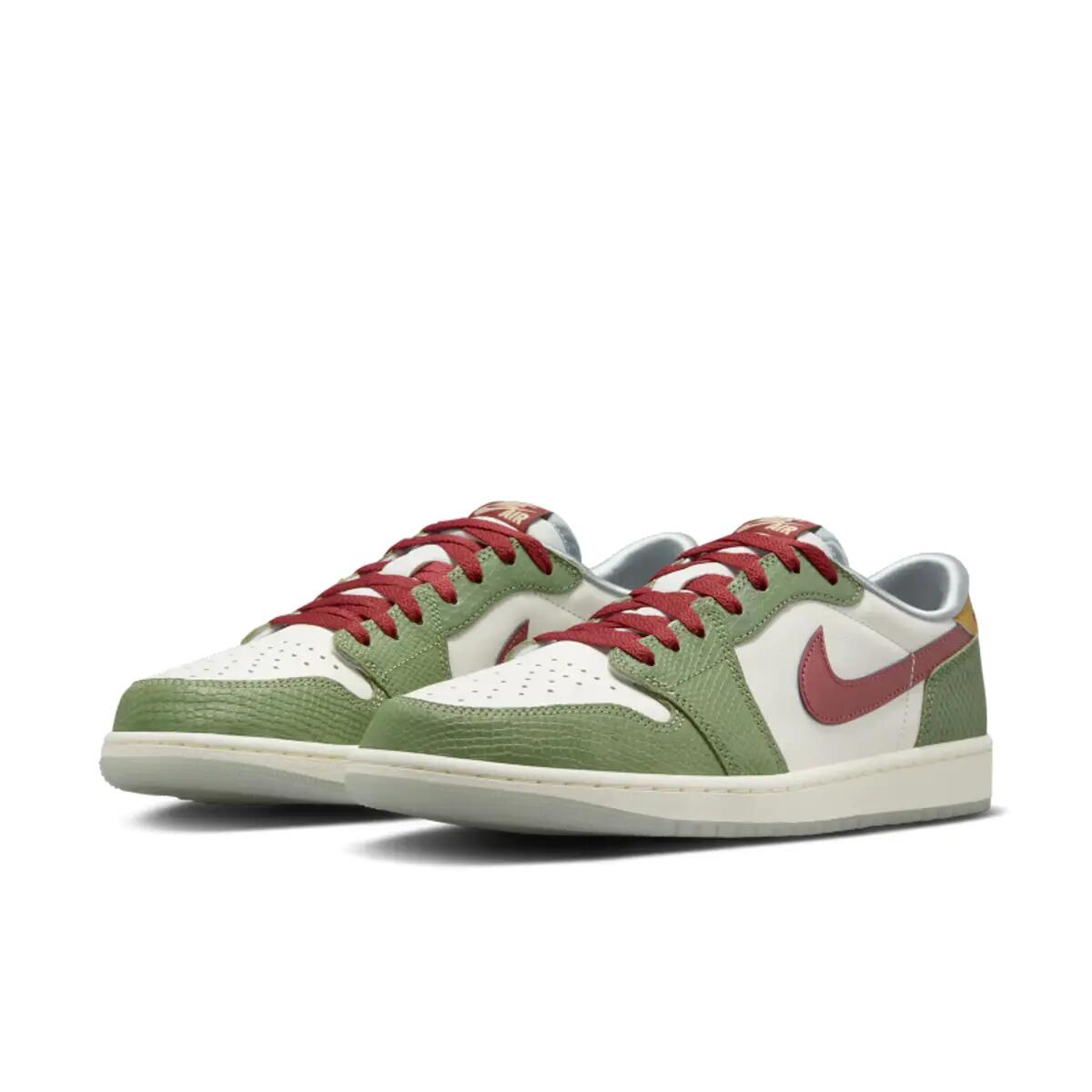 Air Jordan 1 Retro Low OG Year Of The Dragon (2024) 4/6