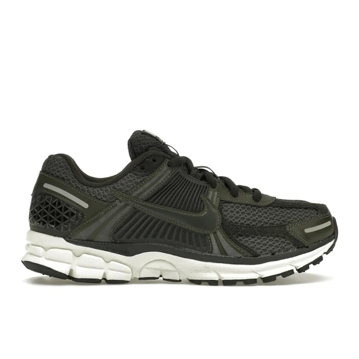 NIKE picture