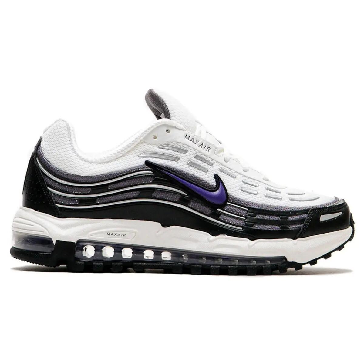NIKE picture
