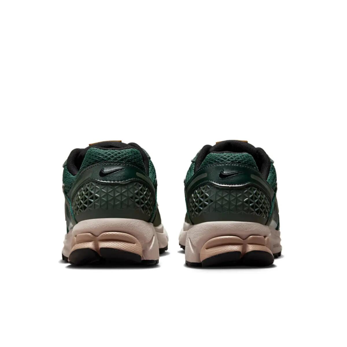 Nike Zoom Vomero 5 Vintage Green Light Orewood Brown Hemp Chrome (Women's) 6/6