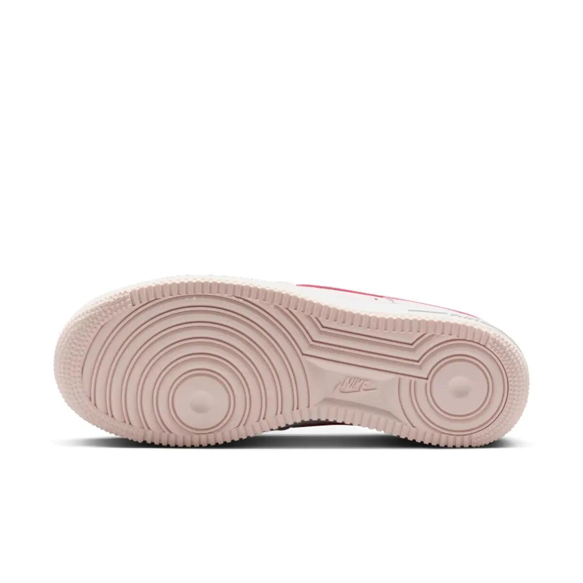 Nike Air Force 1 Low 07 Valentines Day (2026) 3/6