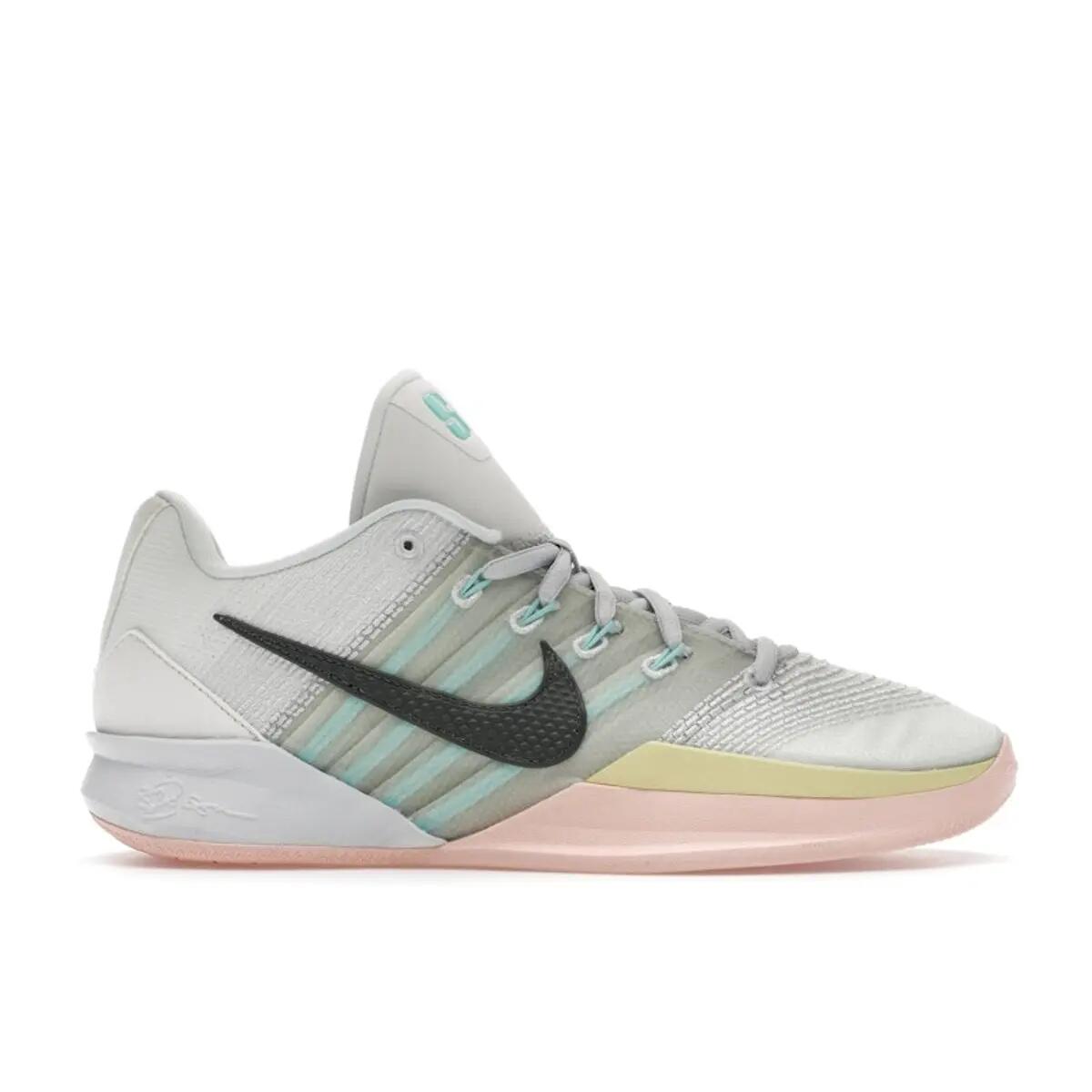 NIKE picture