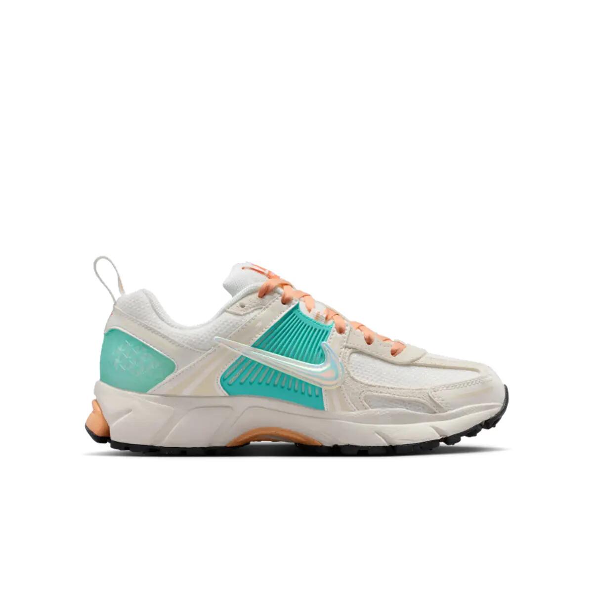 Nike Vomero 5 Bleached Turquoise Orange Chalk (GS) 3/6