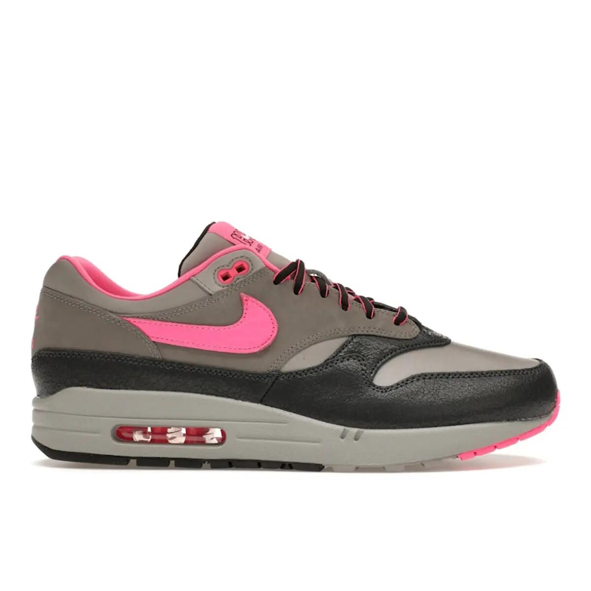 NIKE picture