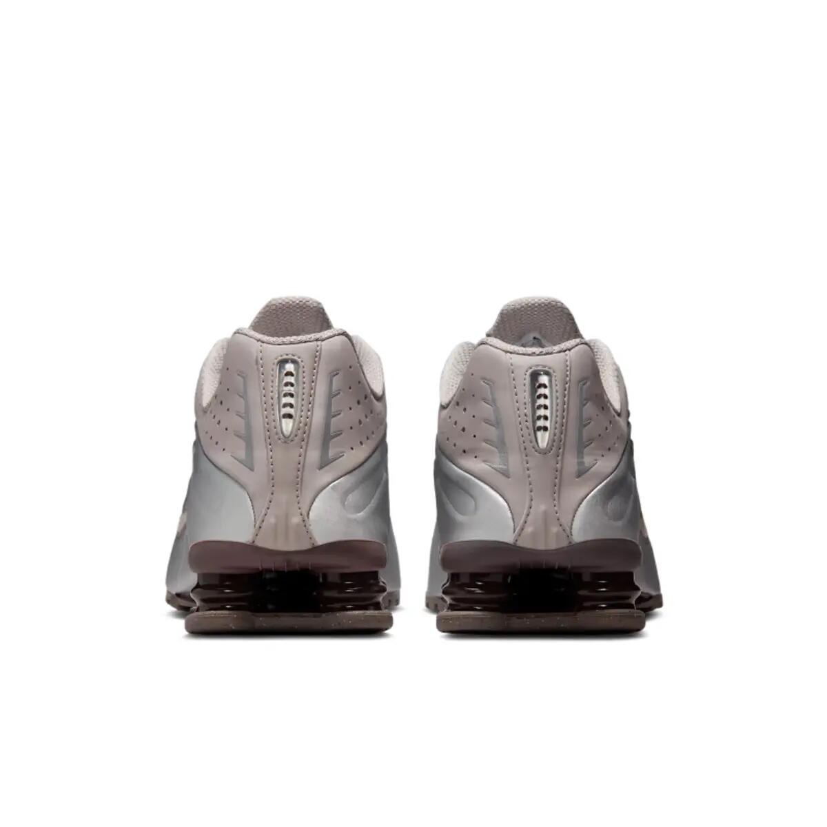 Nike Shox R4 Cave Stone 6/6