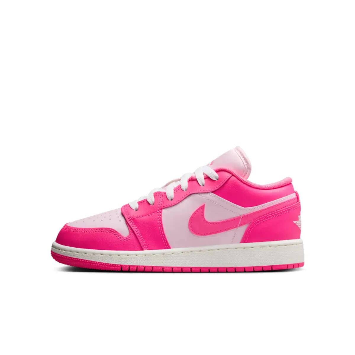 Air Jordan 1 Low Valentines Day (GS) 3/6