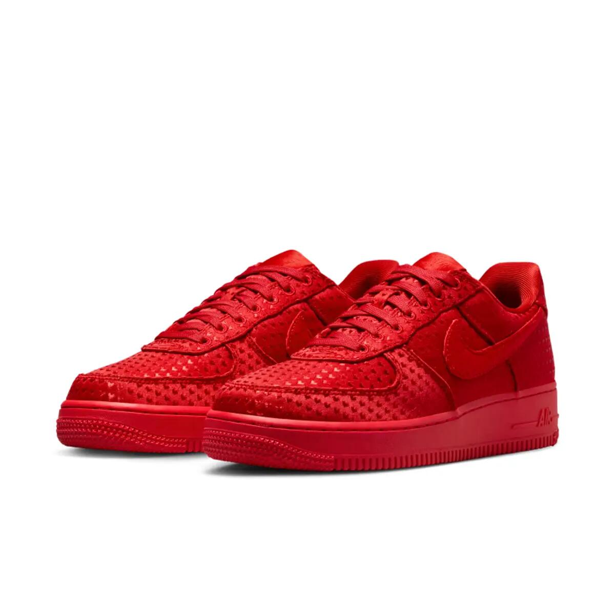 Nike Air Force 1 Low Valentines Day University Red (2026) 4/6