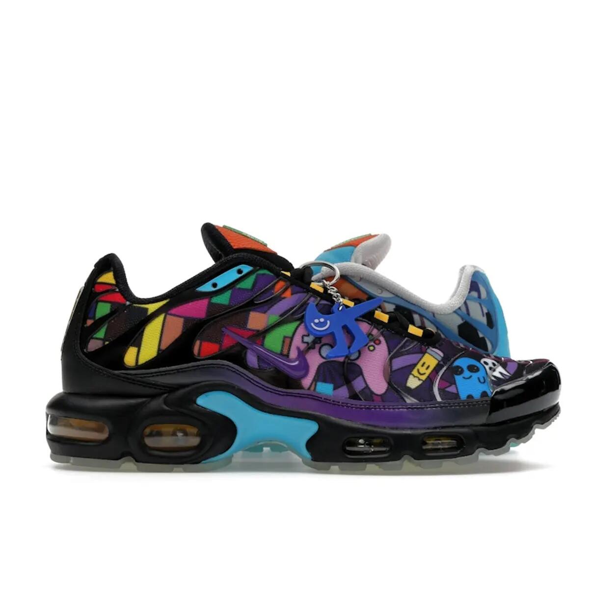 NIKE picture