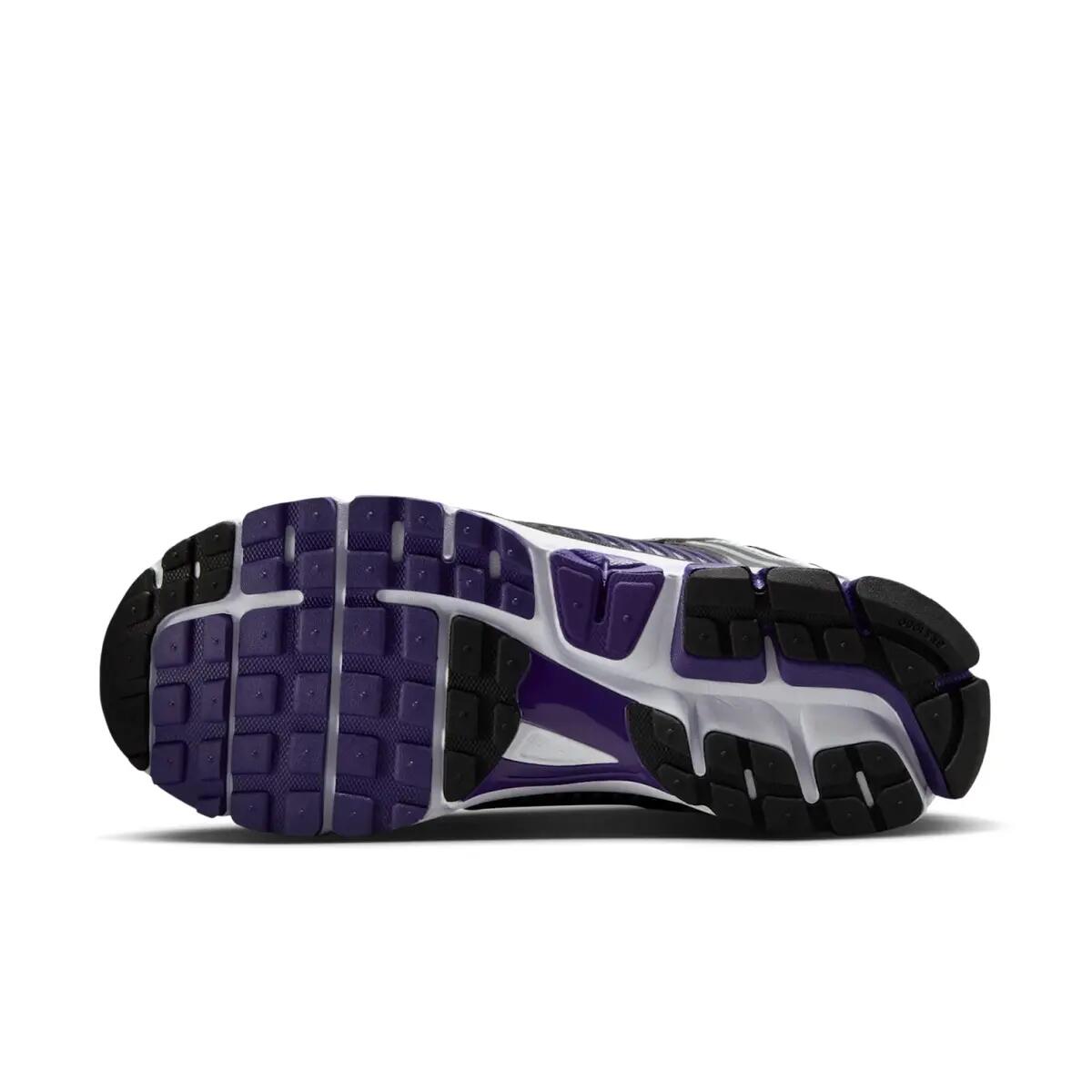 Nike Zoom Vomero 5 Metallic Silver Court Purple 3/6