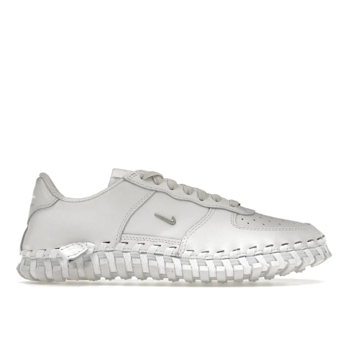 NIKE picture