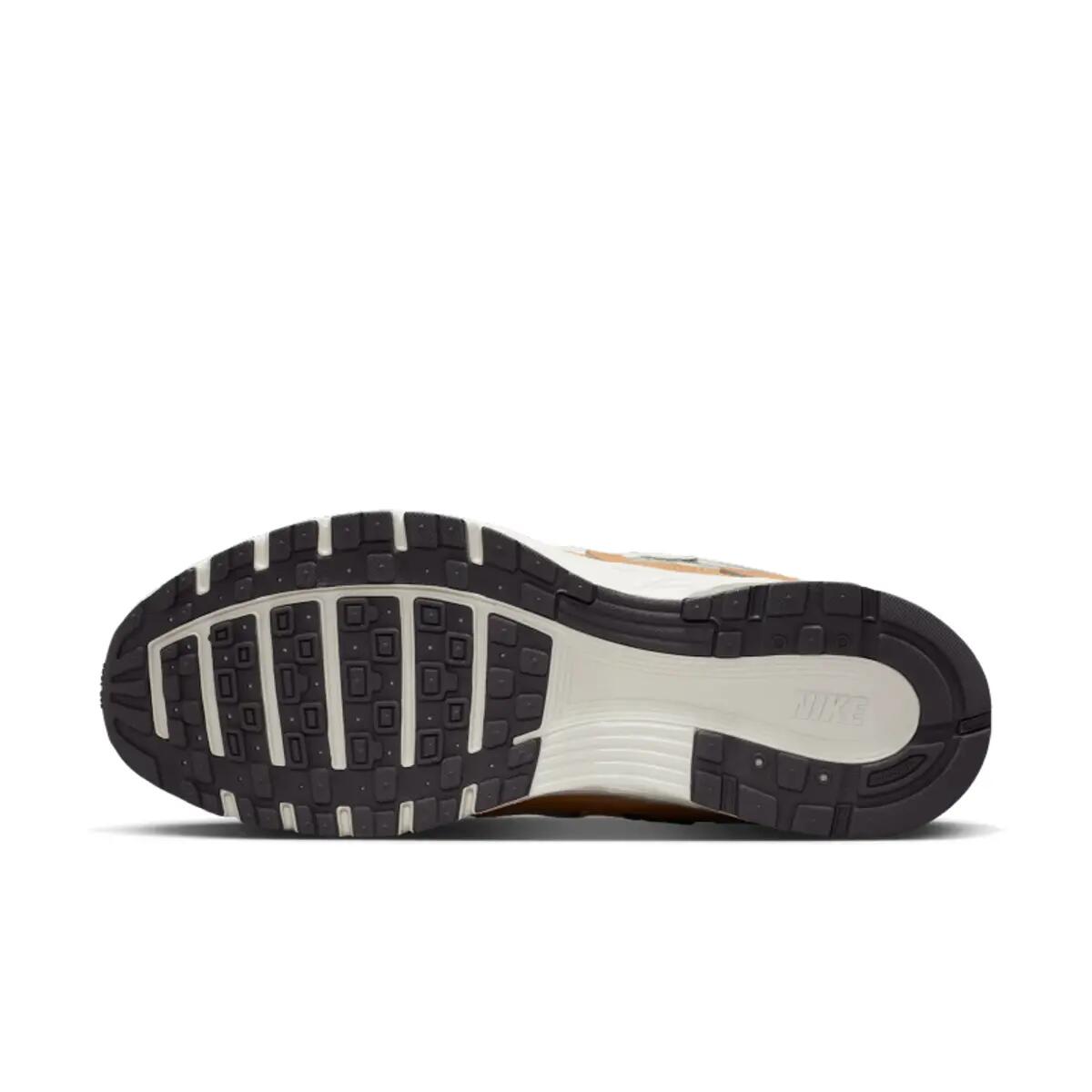 Nike P-6000 Schuhe in Grau 3/7