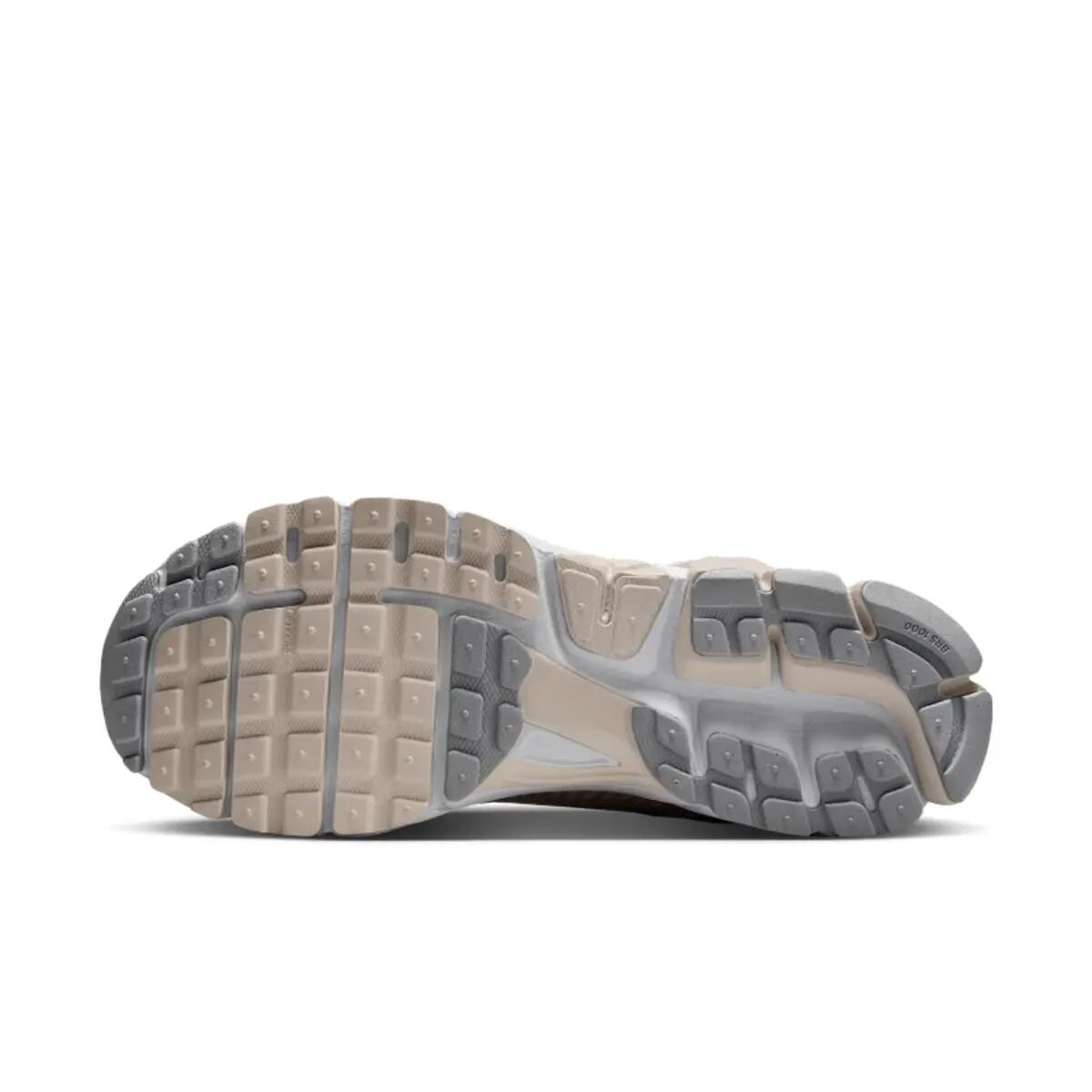 Nike Zoom Vomero 5 Light Orewood Brown Light Smoke Grey 3/6