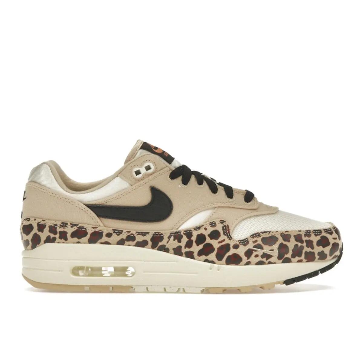 NIKE picture