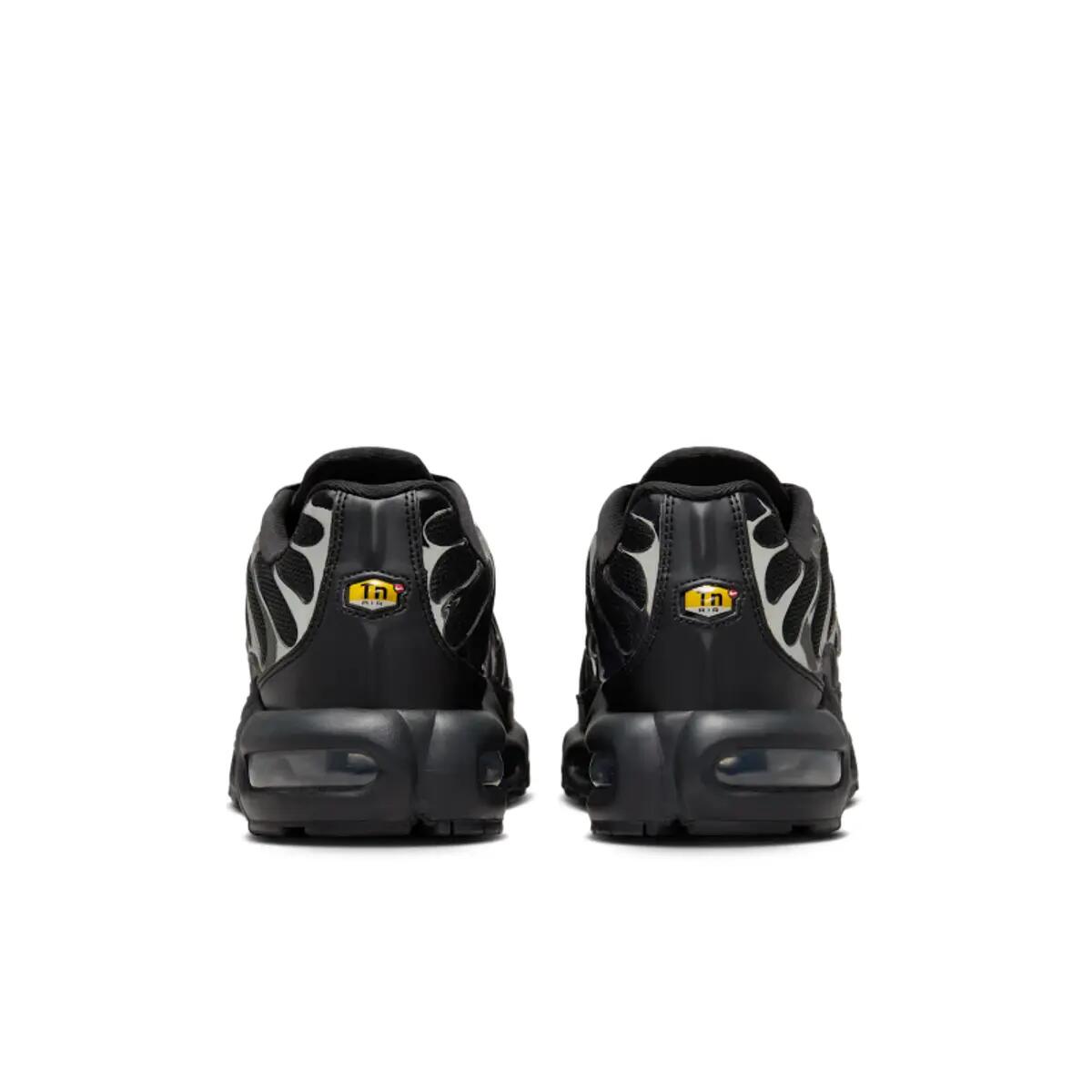 Nike Air Max Plus SE Black Chrome (Women's) 4/6