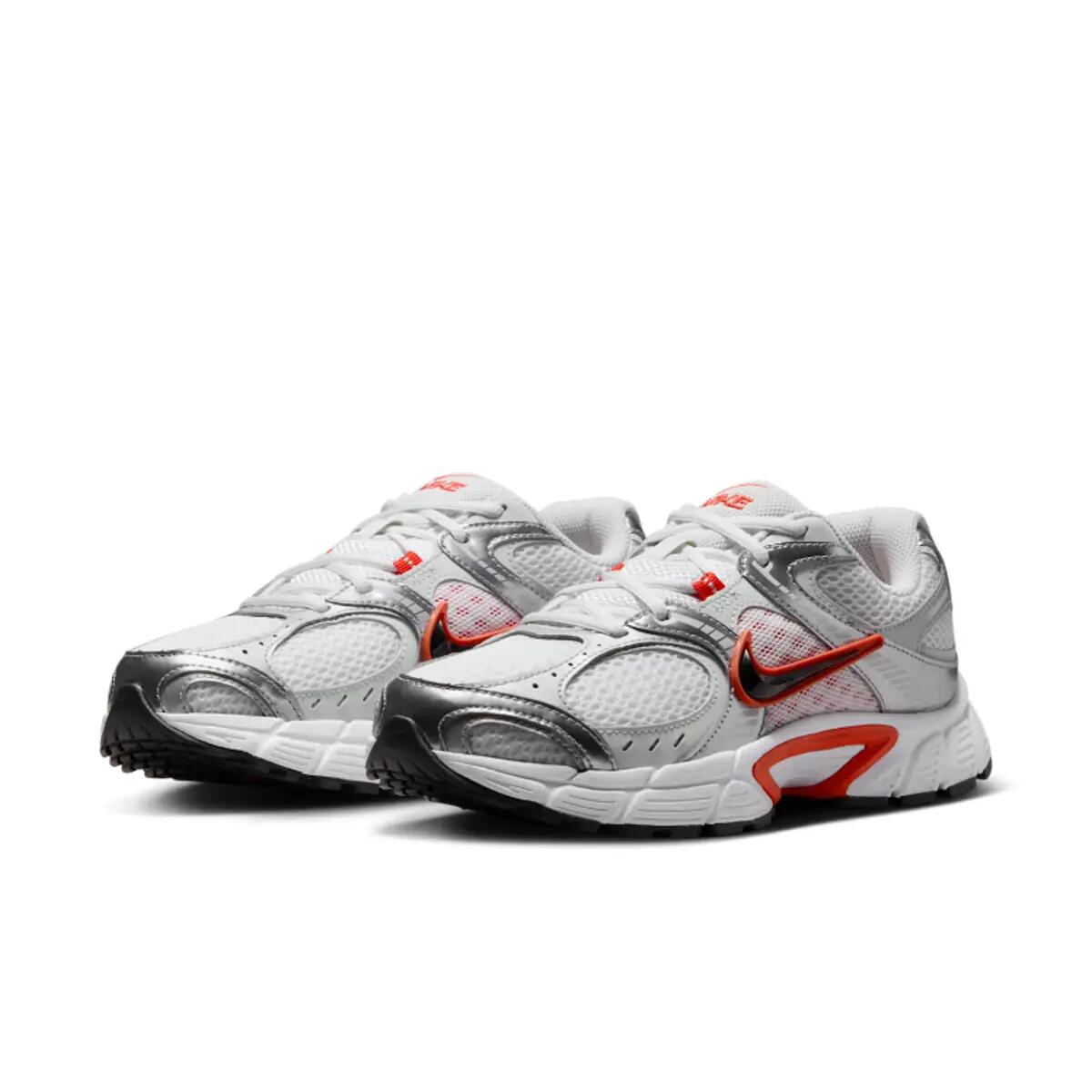 Nike V5 RNR White Picante Red Vast Grey Black (Women's) 4/6