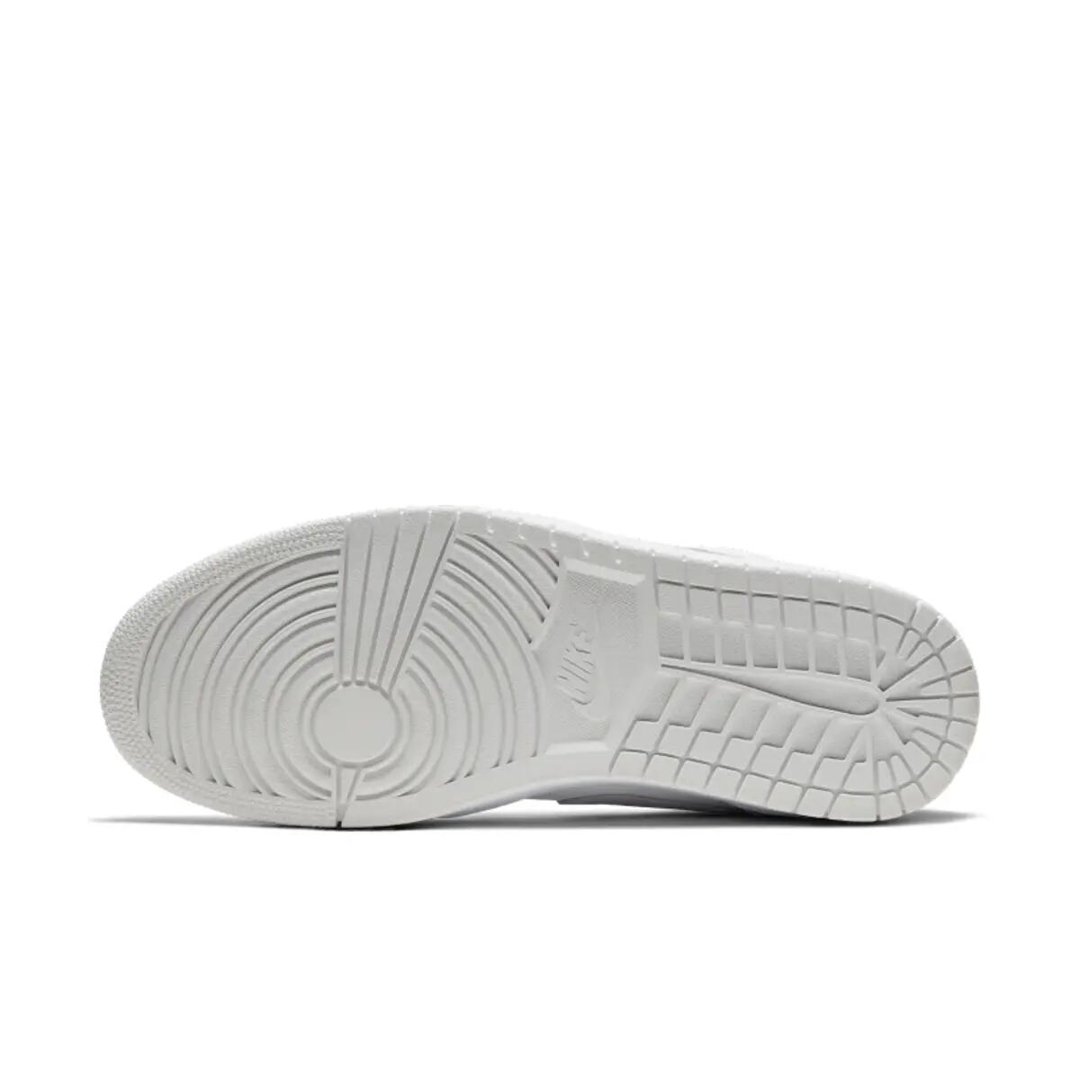Air Jordan 1 Low Paris 2/6