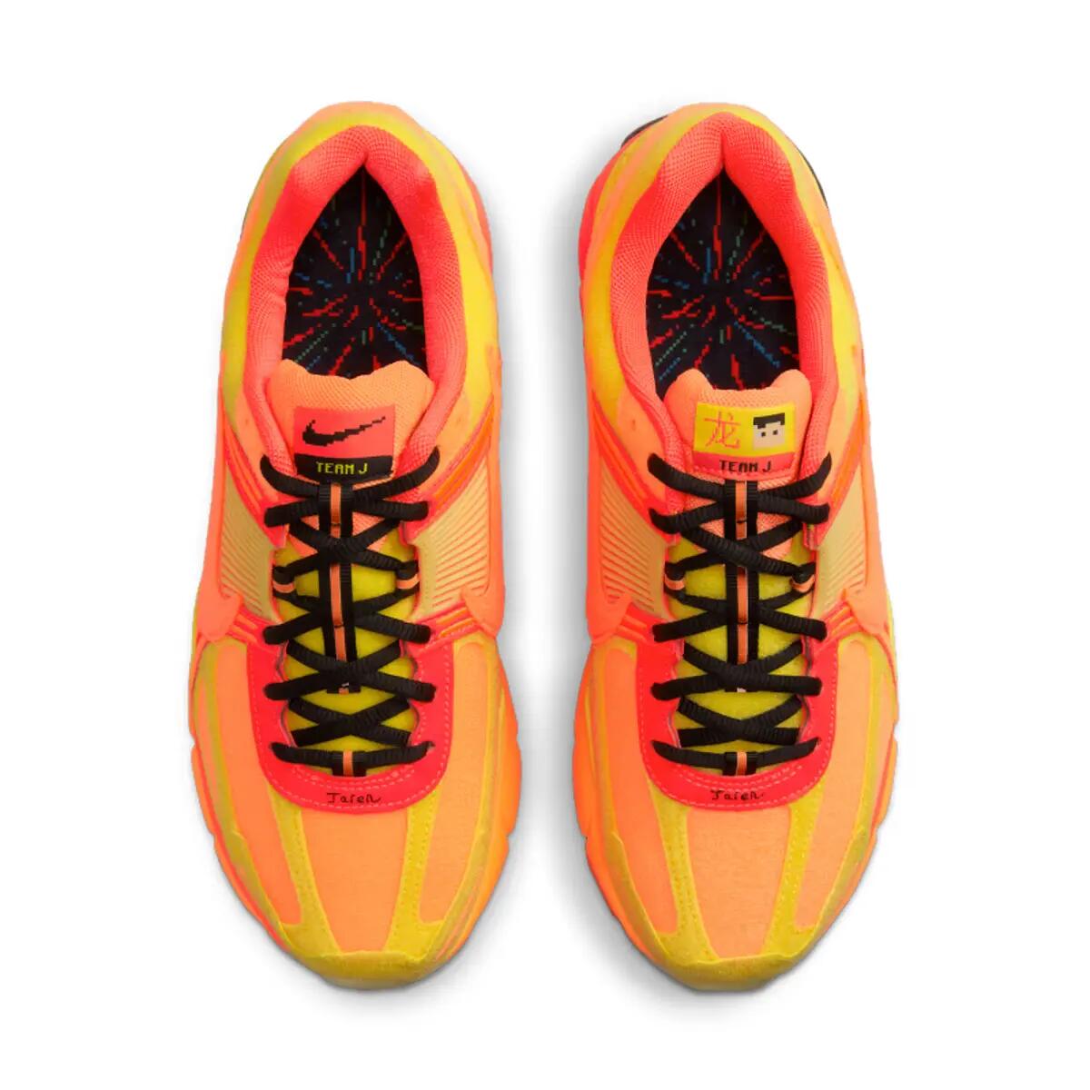 chaussures Nike Zoom Vomero 5 Doernbecher 5/6